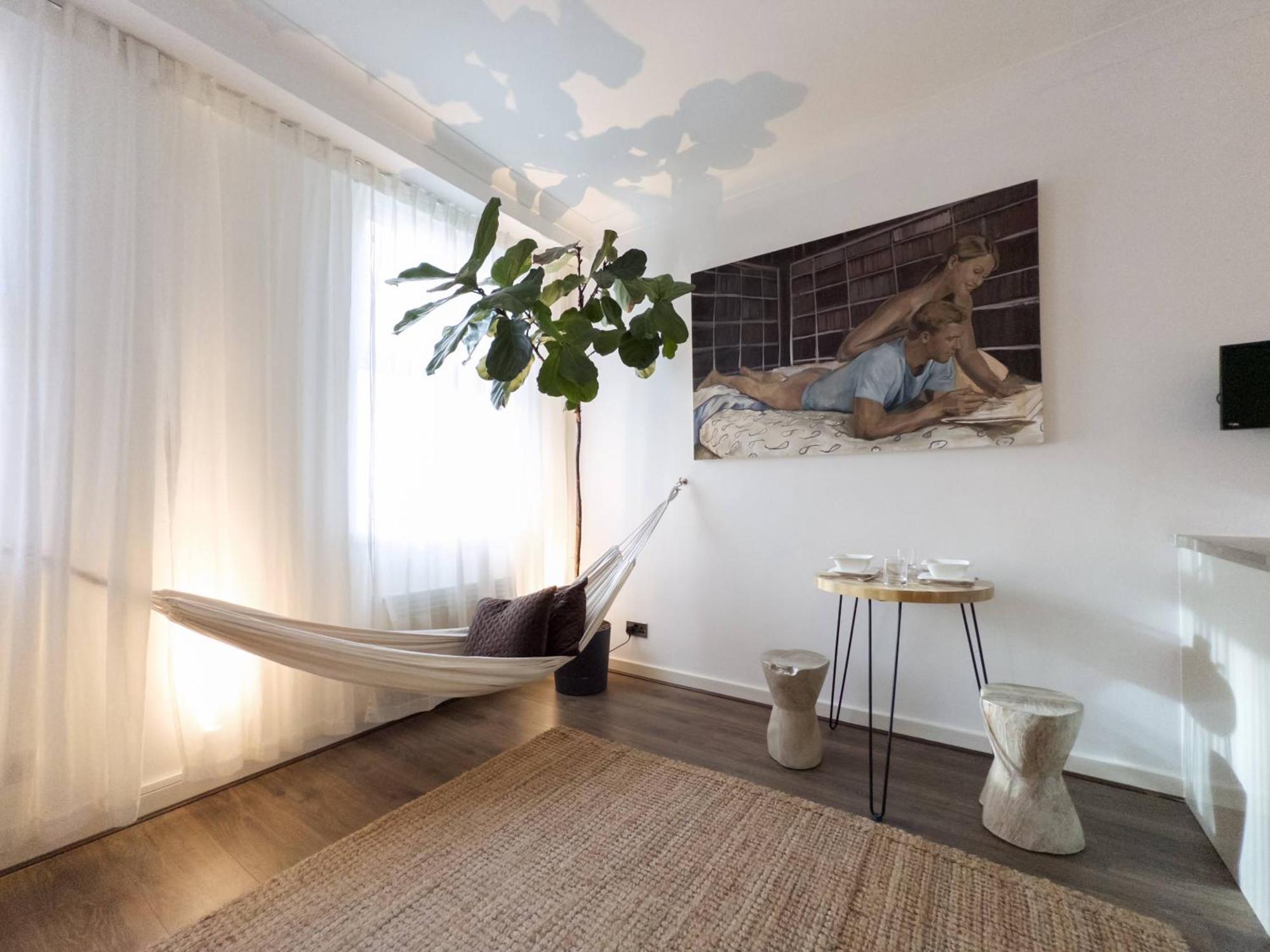 Апартаменты Tranquil Oasis W 100Inch Cinema & Hammock, By The Design Traveller Лондон Экстерьер фото